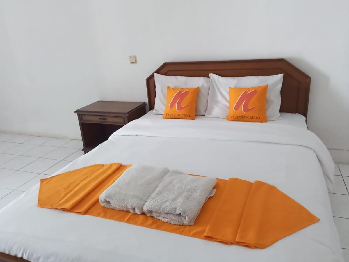 Hotel Sanashtri By Shm Bonorejo Luaran gambar