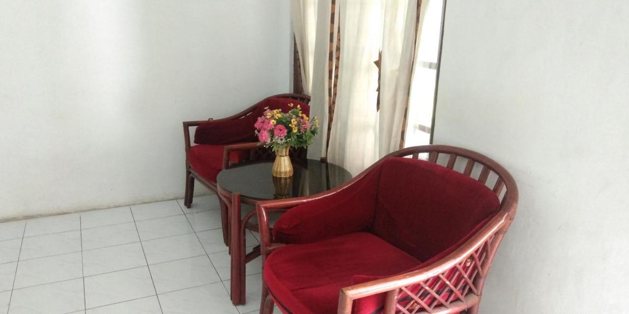 Hotel Sanashtri By Shm Bonorejo Luaran gambar