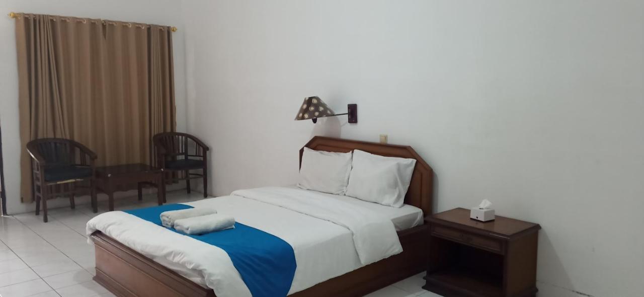 Hotel Sanashtri By Shm Bonorejo Luaran gambar